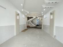Hình ảnh Cho Thuê Nhà Mới Đẹp 1 trệt 3 lầu gần chợ Bửu Long