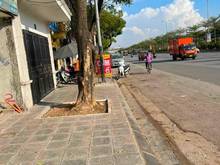 Hình ảnh Nhà mặt phố Nguyễn Văn Linh, 60m2, mặt tiền 5m, giá 4,7 tỷ.
