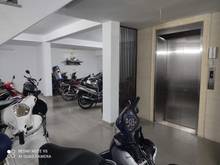 Hình ảnh Bán tòa ccmn 9 tầng 30 phòng khép kín phố Thịnh Quang.