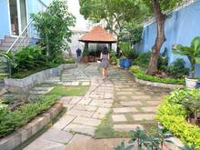 Hình ảnh Cho thuê villa Sân Vườn Rộng 280m2 3 lầu đường nội bộ Trần Não