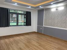 Hình ảnh Bán nhà hẻm xe hơi đổ cửa Nguyễn Trọng Tuyển, P. 15, PN 5 TẤM 4PN
