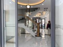 Hình ảnh Bán nhà HXH khu sang đường Phổ Quang gần Sky Center, DT 4.1x18m, 3 lầu