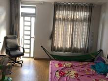 Hình ảnh Nhà 4 tầng, mới vào ở ngay, oto đậu trước cửa. Cách Phạm Văn Đồng 200.