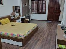 Hình ảnh Nhà Tạ Quang Bửu, kinh doanh, ô tô tránh, vỉa hè, xe để ngày đêm