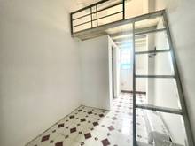 Hình ảnh Phòng gác lững ca sổ lớn không chung chủ