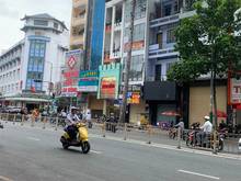 Hình ảnh Cho thuê nhà 2 Mặt Tiền Trần Hưng Đạo.  Có lề đường 4m.