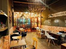Hình ảnh Cho thuê nhà lô góc quận Hoàn Kiếm, view đẹp, dtsd 130m2, mặt tiền 21m