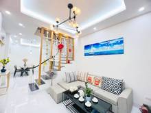 Hình ảnh Bán nhà Xuân Thủy – Vị trí trung tâm – 40m2 – giá 5.2 tỷ