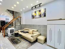 Hình ảnh Nhà chính chủ bán gấp xoay tiền trả nợ. Sổ Hồng riêng 40m2. Hẻm Ô tô
