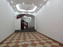Hình ảnh Bán nhà 35m2 ô tô đỗ cửa xây 4 tầng tại Đường Láng. 4.2 tỷ