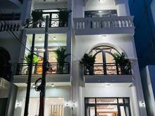 Hình ảnh Bán nhà góc 2 mặt tiền Nguyễn Thái Bình P12 Tân Bình. DT: 10x15m !