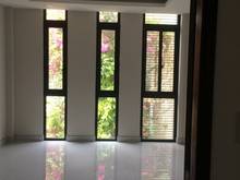 Hình ảnh Phòng đầy đủ tiện nghi, hẻm lớn, ngã tư hàng xanh