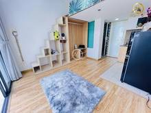 Hình ảnh Duplex Hoàng Văn Thụ Mới, Thoáng Mát, Tháng máy bạn công cửa sổ to.