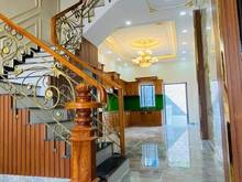 Hình ảnh Bán gấp nhà mặt tiền SHR 60m2 3PN giá 1 tỷ 385 đường Lò Gốm P.8 Q.6