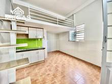 Hình ảnh Gác cao 2m không đụng đầu, nhà mới toanh mặt tiền đường