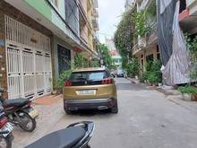 Hình ảnh Nhà phố Lạc Trung ấm cúng, an ninh tốt. Bán cho Khách thích ở yên tĩnh