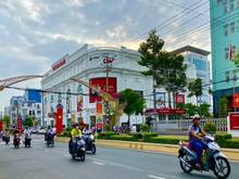 Hình ảnh Cần bán nhà đối diện Vincom Sóc Trăng, tiện kinh doanh, buôn bán