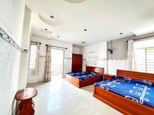 Hình ảnh Phòng ban công xiêu rộng đầy đủ nội thất
