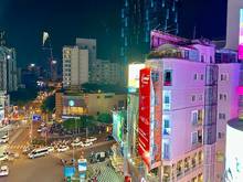 Hình ảnh Căn Hộ Ban Công View chill Quận 1 thiết kế hiện đại sang trọng