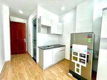 Hình ảnh Căn Hộ Quận Trung Tâm Cửa sổ lớn thiết kế hiện đại thoáng mát