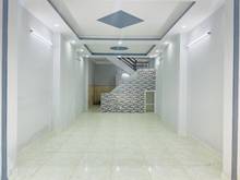 Hình ảnh Nhà hẻm xe tải tránh , ngang 5m đúc btct ngay ngã tư ga q12 chỉ nhỉnh