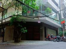 Hình ảnh Cho thuê nhà Nguyên Hồng,Q Đống Đa.MT rộng 10m,Dt 100mx4t. KD đỉnh.