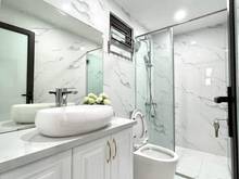 Hình ảnh Bán nhà Bồ Đề, gara ô tô, nhà mới đẹp, kinh doanh tốt.