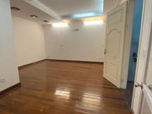Hình ảnh Cho thuê biệt thự Trung Kính 190m2, 4 tầng, đủ đồ, 55 tr