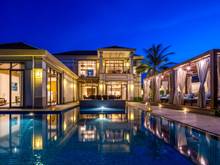 Hình ảnh Only 1 5 Bedroom Beach Front Fusion Villa Da Nang available for sales!