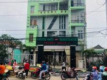 Hình ảnh Cho thuê nhà nguyên căn 4 lầu 900m2 gần chợ chí hùng