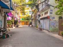 Hình ảnh Anh chị Trang MB66.COM Chính Thức - MB 66 Uy Tín ơi. Em cam kết đây là căn nhà tốt nhất, đẹp nhất K300