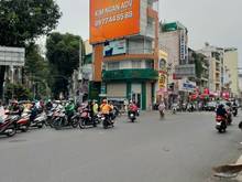 Hình ảnh Cho Thuê Nhà Góc 2 Mặt Tiền hai Bà Trưng Q.1 DT:4x10m, 6 tầng.