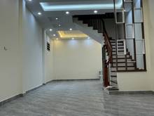 Hình ảnh Chủ cần bán nhanh giảm chào 700 triệu nhà Nguyễn Văn Cừ 52m2-6 tỷ ô tô