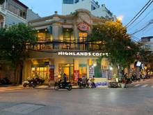 Hình ảnh Cho thuê căn góc MP Cửa Đông: 55m2 x 3 tầng, MT: 12m, nhà mới.
