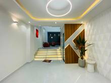 Hình ảnh Trả nợ bán gấp nhà 1T1L Tôn Đản Q4 gần chợ - 61m2/1.39 tỷ , hẻm 6m