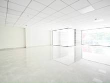 Hình ảnh Cho Thuê Tòa Nhà Văn Phòng Thạch Lam, Q.Tân Phú, DT: 10x20m, Hầm 1T4L