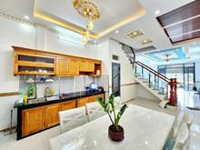 Hình ảnh THua banh đêm qua bán gấp nhà 3PN Hoàng Diệu Q. 4 gần chợ - 62m2/1.4 T