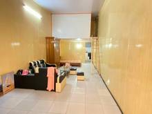 Hình ảnh Cho thuê nhà mặt phố Hàng Quạt, 70m2 mặt tiền 4.2m. Giá 30tr