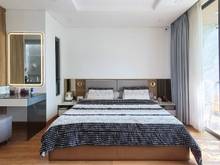 Hình ảnh Nhà Phạm Văn Bạch,P15,Tân Bình 240m2,ngang 10m,3 tầng chỉ 20 tỷ