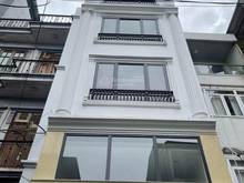 Hình ảnh Cho thuê nhà mặt phố Nguyễn Khang DT 91m2x7 tầng,MT 4.2 m,Giá:70 tr