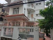 Hình ảnh Cho thuê BT Trần Quốc Hoàn 150m2x4t làm Vp, cty, mầm non giá 40tr/th