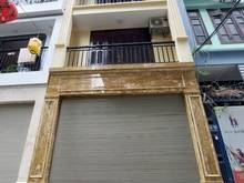 Hình ảnh Bán Nhà Nguyễn Khang 70m2 4 Tầng, ngõ thông kinh doanh, gần phố.