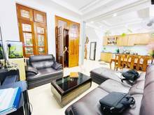 Hình ảnh Bán nhà CÙ CHÍNH LAN 41m2 ngõ nông 5 tầng ngõ trước nhà ô tô đỗ 3.6tỷ