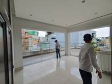 Hình ảnh Cho thuê Biệt thự đường Lê Lăng Tân Phú. Thiết kế VP hiện đại, 20x26m