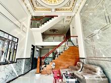Hình ảnh Bán Nhà 1 Trệt 1 Lửng 3 Lầu Phong Cách Tân Cổ Điển Phường Tam Hoà