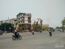 Hình ảnh Cho thuê nhà 5 tầng mặt phố Lạc Long Quân , DT 350m2 , MT 4.5m.
