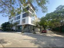 Hình ảnh Cho thuê Tầng 1 của tòa Nhà Vp Phố Việt Hưng, Long Biên 180m2 giá 25tr