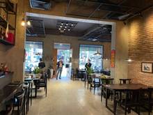 Hình ảnh Nhà phố Giảng Võ 180m, 1 tầng mặt tiền 8m giá 130tr. Đoạn nhà hàng