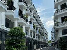 Hình ảnh Tôi cần bán nhà MT đường Tô Ngọc Vân Q12 sổ cầm tay