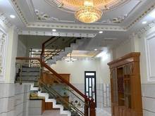 Hình ảnh Nhà đẹp hẻm rộng đậu xe hơi thoải mái Q8